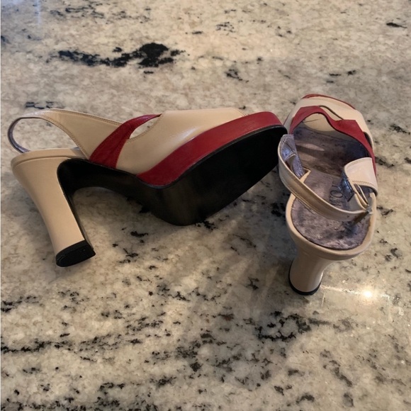 “ISO” 🤔 Rockabilly Swing Heel “Two Lips” shoes❗️ANY 2 tone color size 9 🙏🏽 - Picture 3 of 4